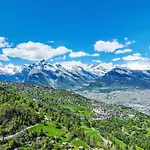 Le Mayen Des Veillas By Interhome 木屋