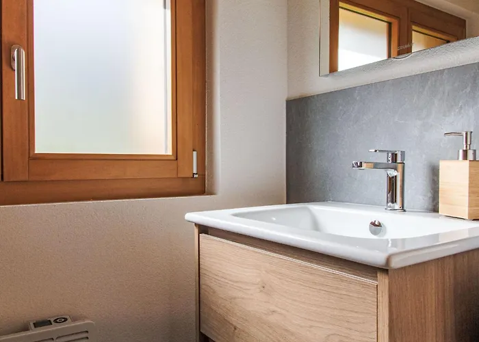 Le Mayen Des Veillas By Interhome *